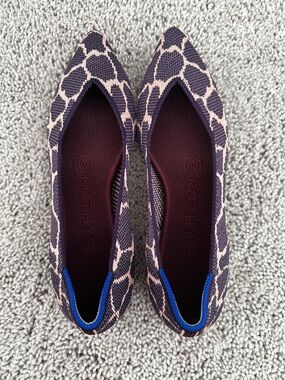 Rothy’s point flat